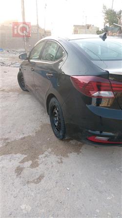 هیوندای ئەلەنترا